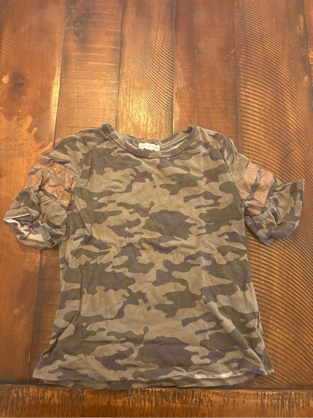 Girls' Short Sleeve Camo Tee with Ruching - Green Camo